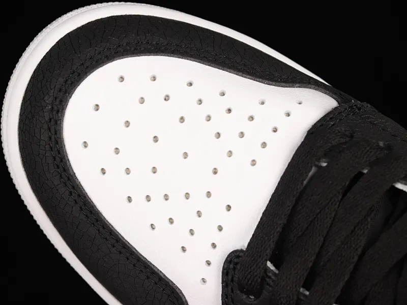 All categories Air Jordan Jordan series basketball shoes Air Jordan 1 High foreign trade version Air Jordan 1 High OG "Stage Haze" AJ1 Joe 1 black and gray toe 555088-108